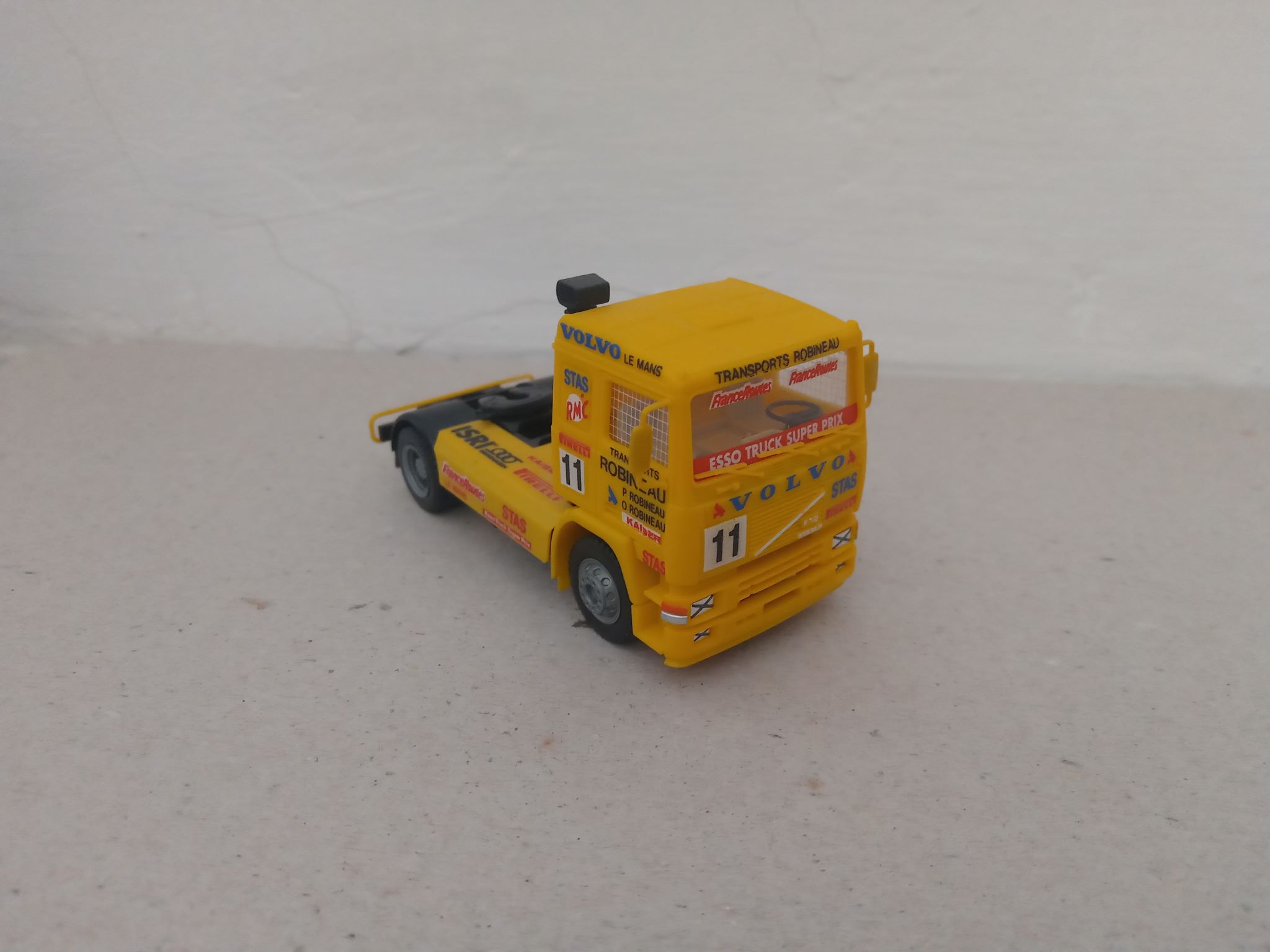 IMG_Volvo F12 Robineau.jpg