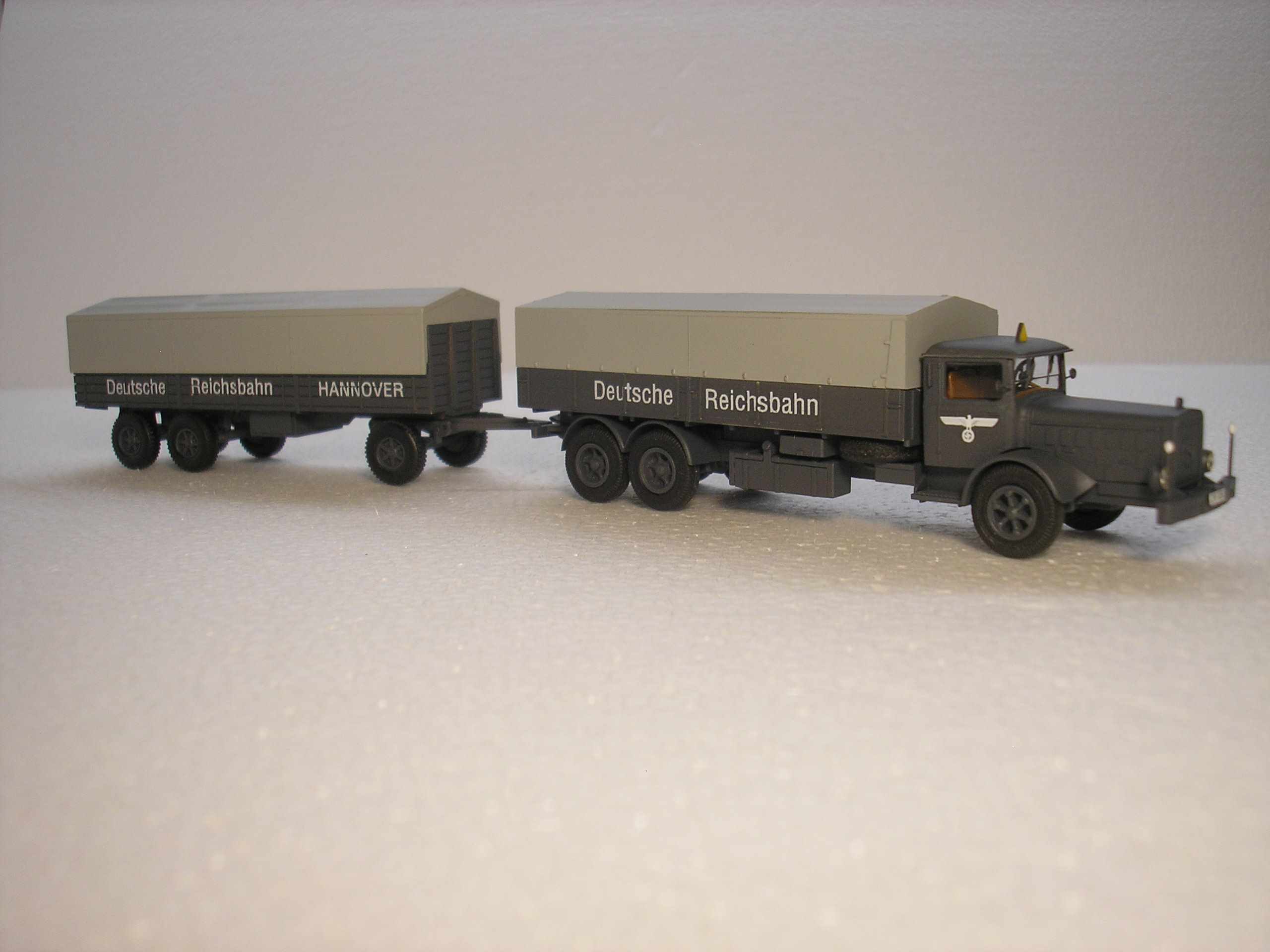 Wiking MB 10000 &amp; Trailer