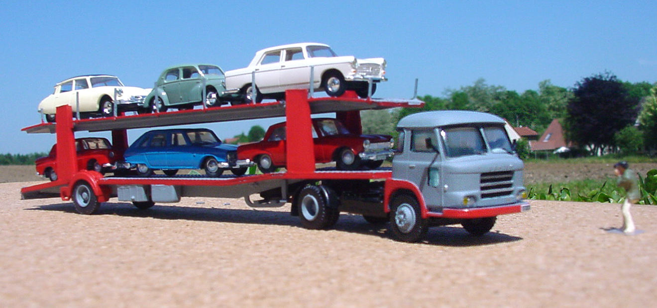 Le Somua JL 20 Porte-autos 07.jpg