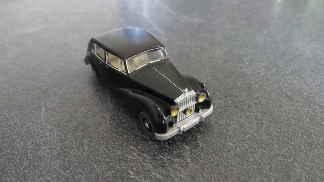 SILVER WRAIGT