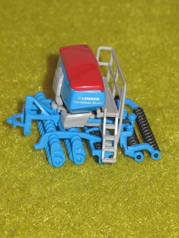Lemken déchaumeur et semoir solitaire.JPG