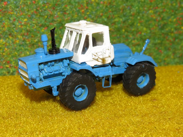 Harkov T150K    .JPG