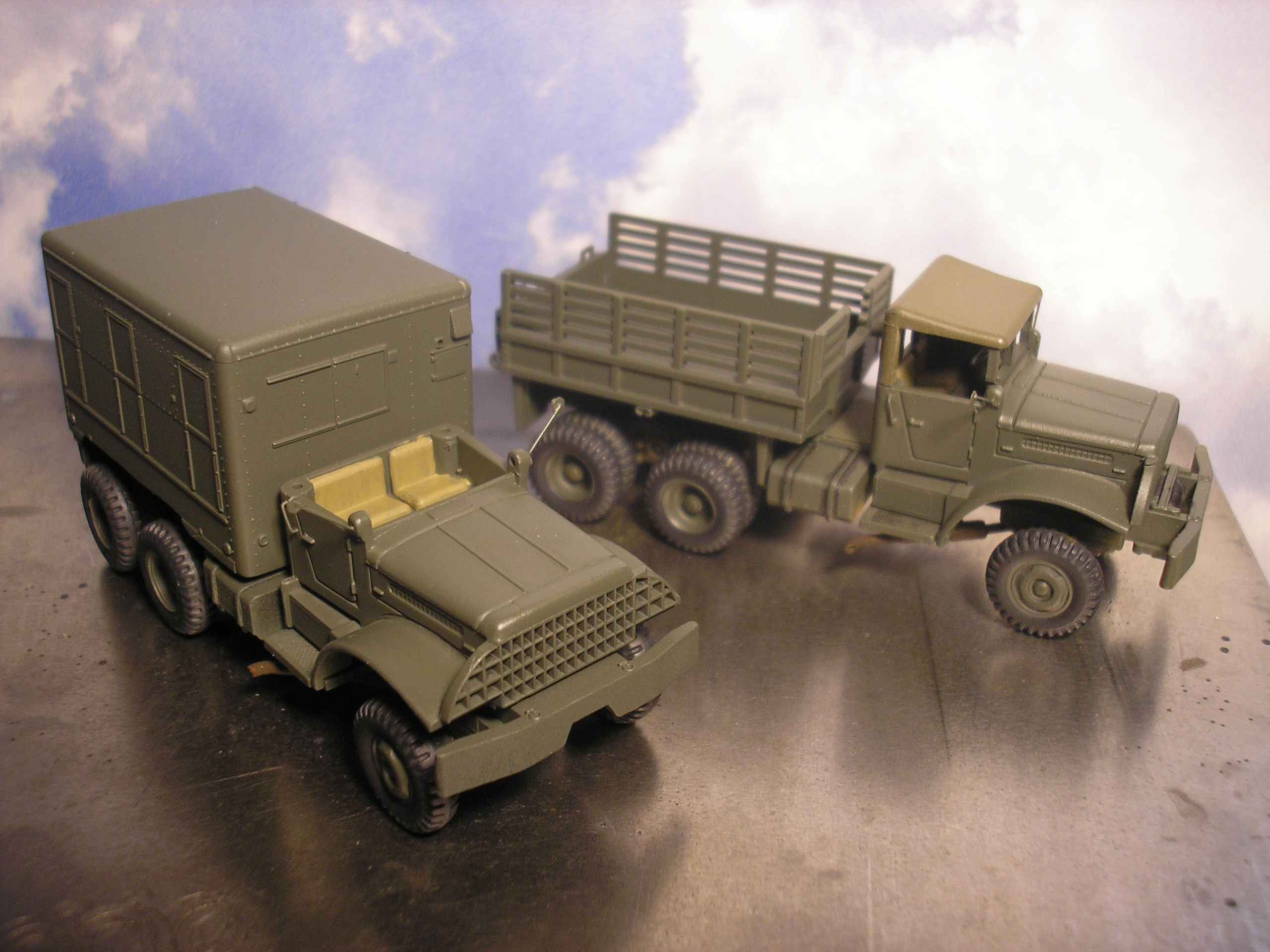 ROCO Corbitt prime mover and USAAF Communications Van