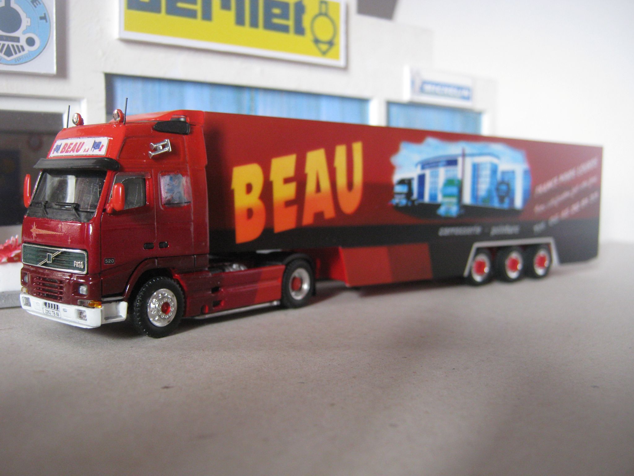 Volvo FH 16 Globe XL SR G.JPG