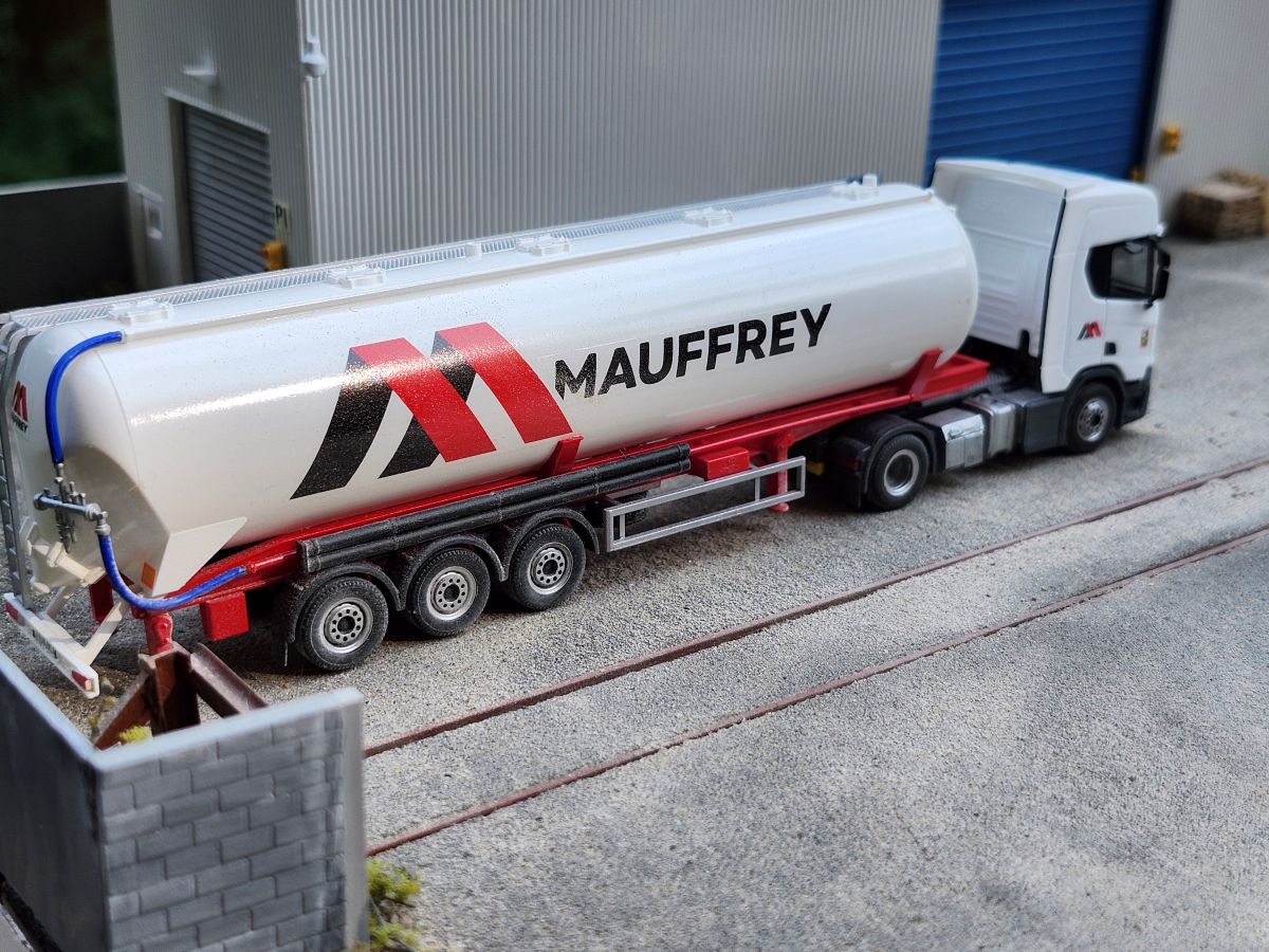 Scania Mauffrey_Web1.jpg