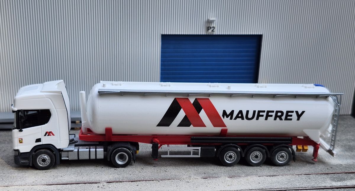 Scania Mauffrey_Web2.jpg