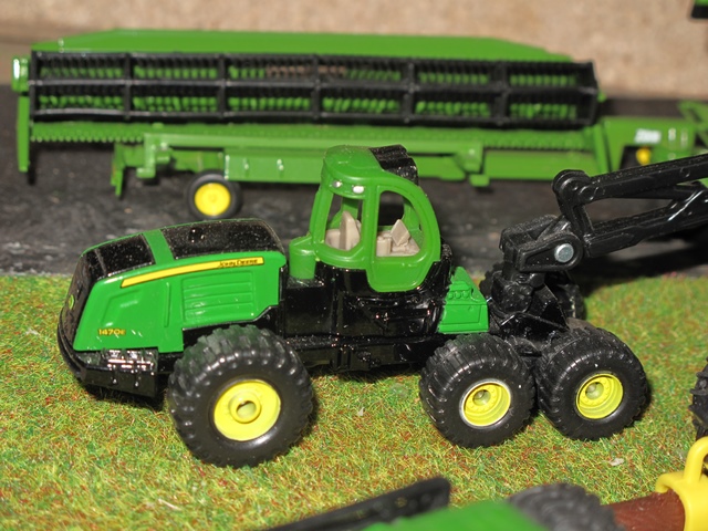 John Deere abatteuse        (2).JPG
