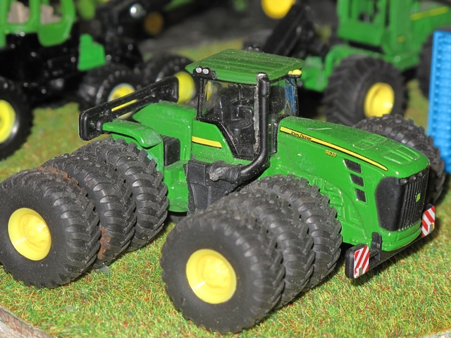 John Deere 9630 roues triplées (543ch)             .JPG