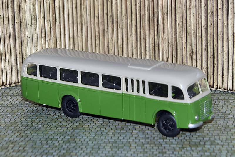 Skoda RO 706 Bus urbain/ Résine