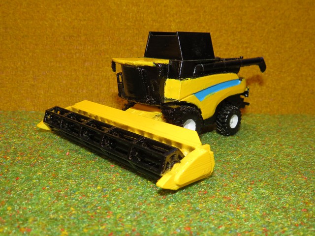 New Holland moissonneuse batteuse CX      .JPG