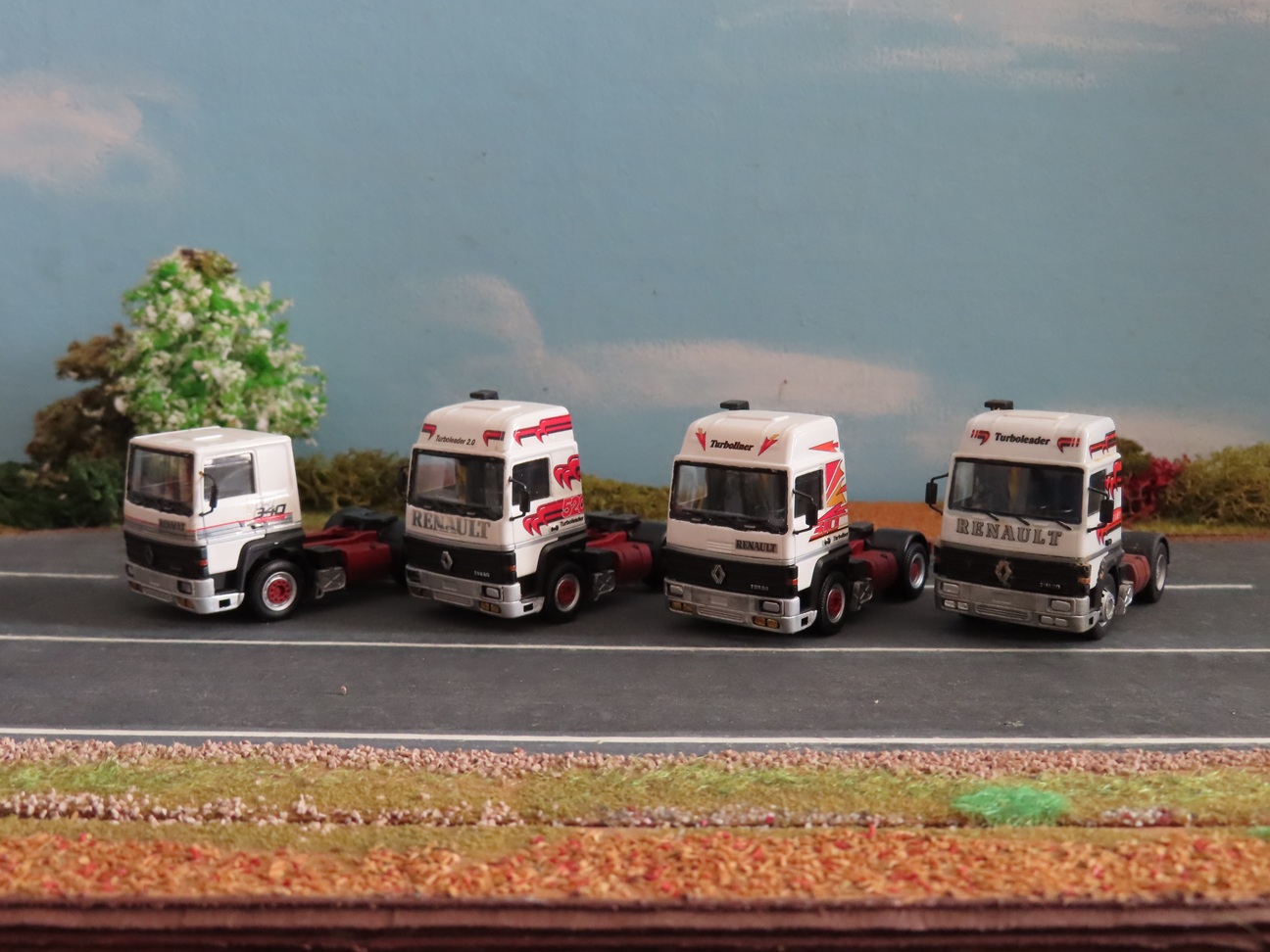 RVI R340-001 Paint.jpg