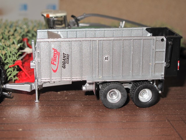 Fliegl remorque ASW.JPG