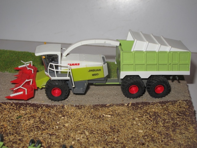 Claas ensileuse FS 880C                   .JPG