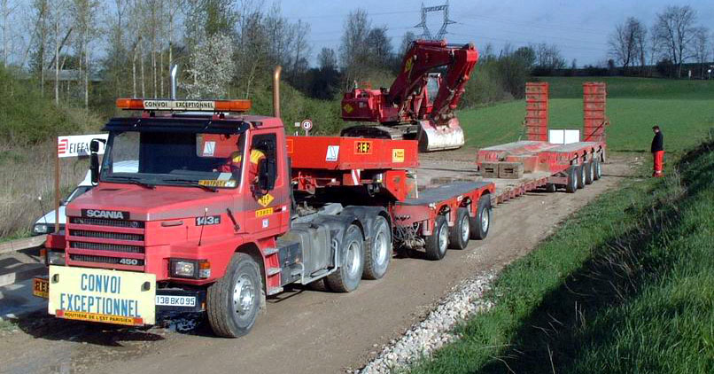Transports d'engins T.P  de la R.E.P 02.jpg