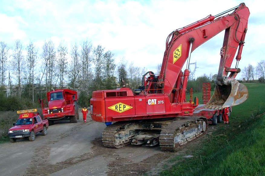 Transports d'engins T.P  de la R.E.P 05.jpg