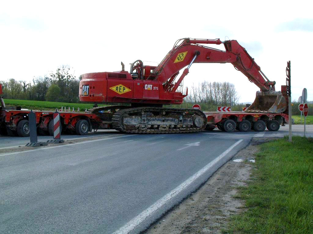 Transports d'engins T.P  de la R.E.P 20.jpg