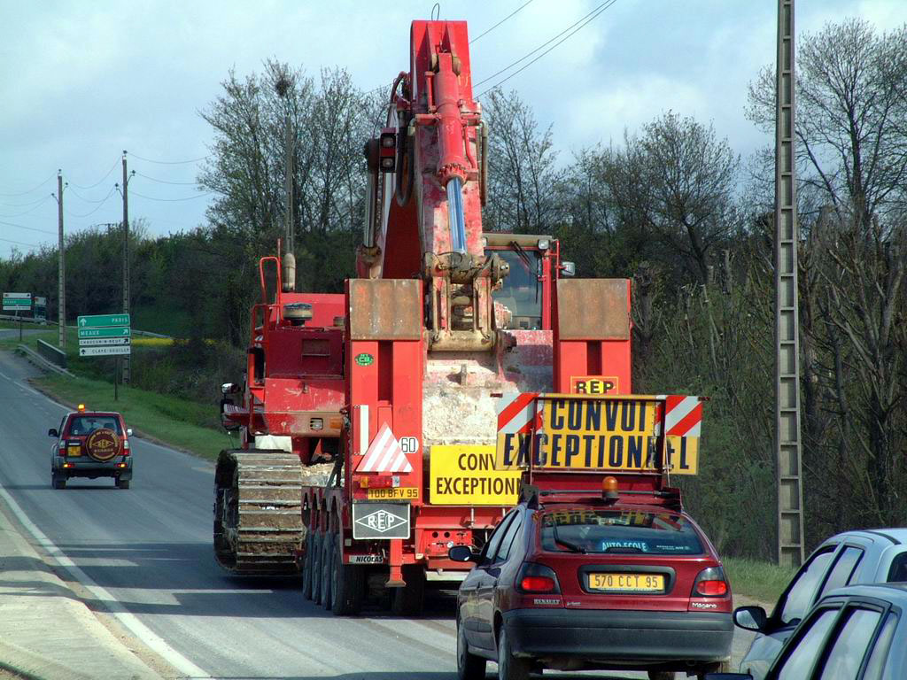 Transports d'engins T.P  de la R.E.P 22.jpg