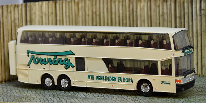 Käsbohrer Setra S228 DT