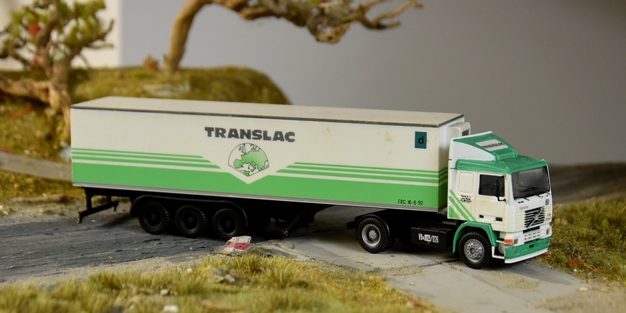 Volvo F12