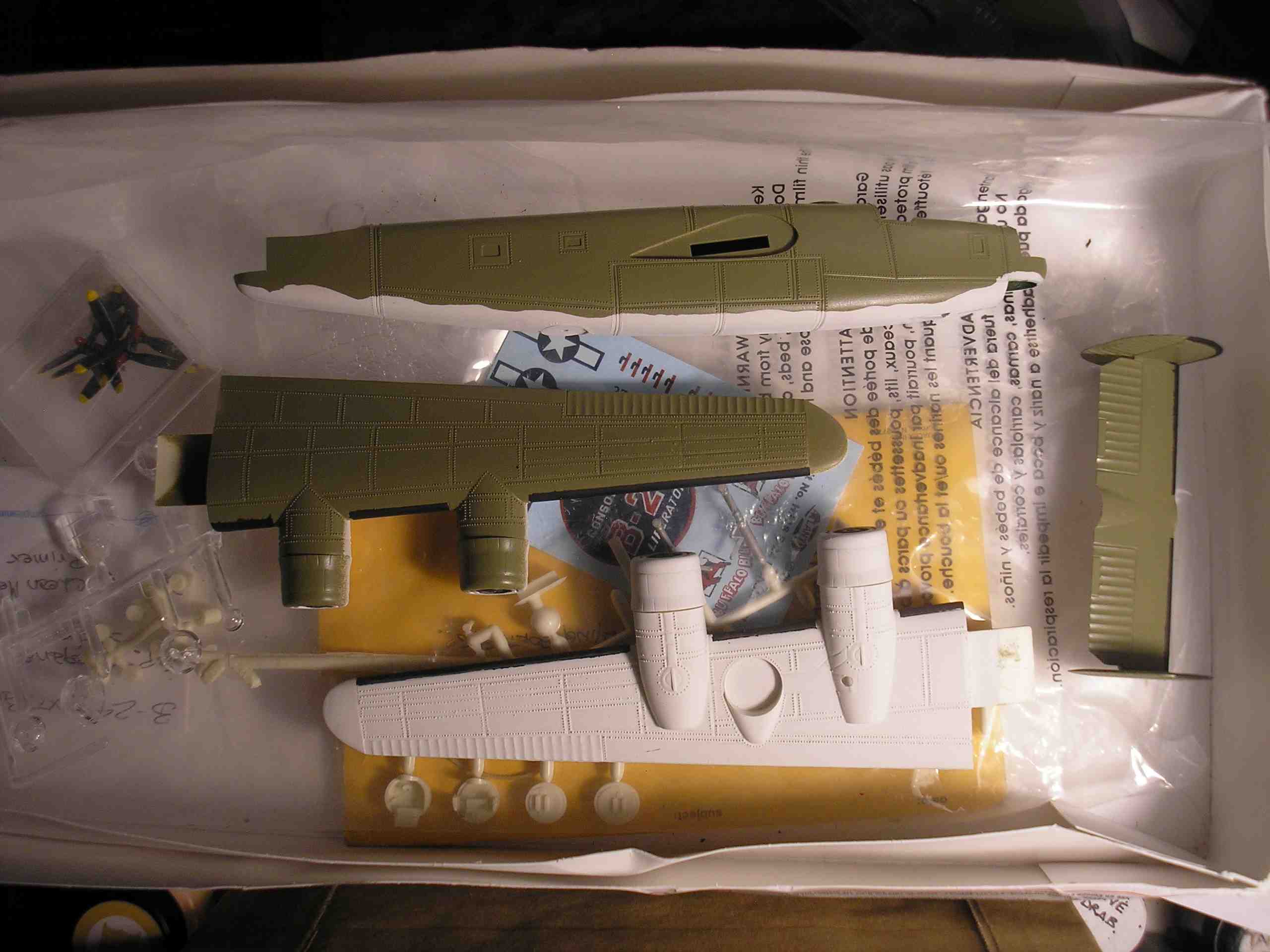 Atlantis B24J Liberator 1/92 scale