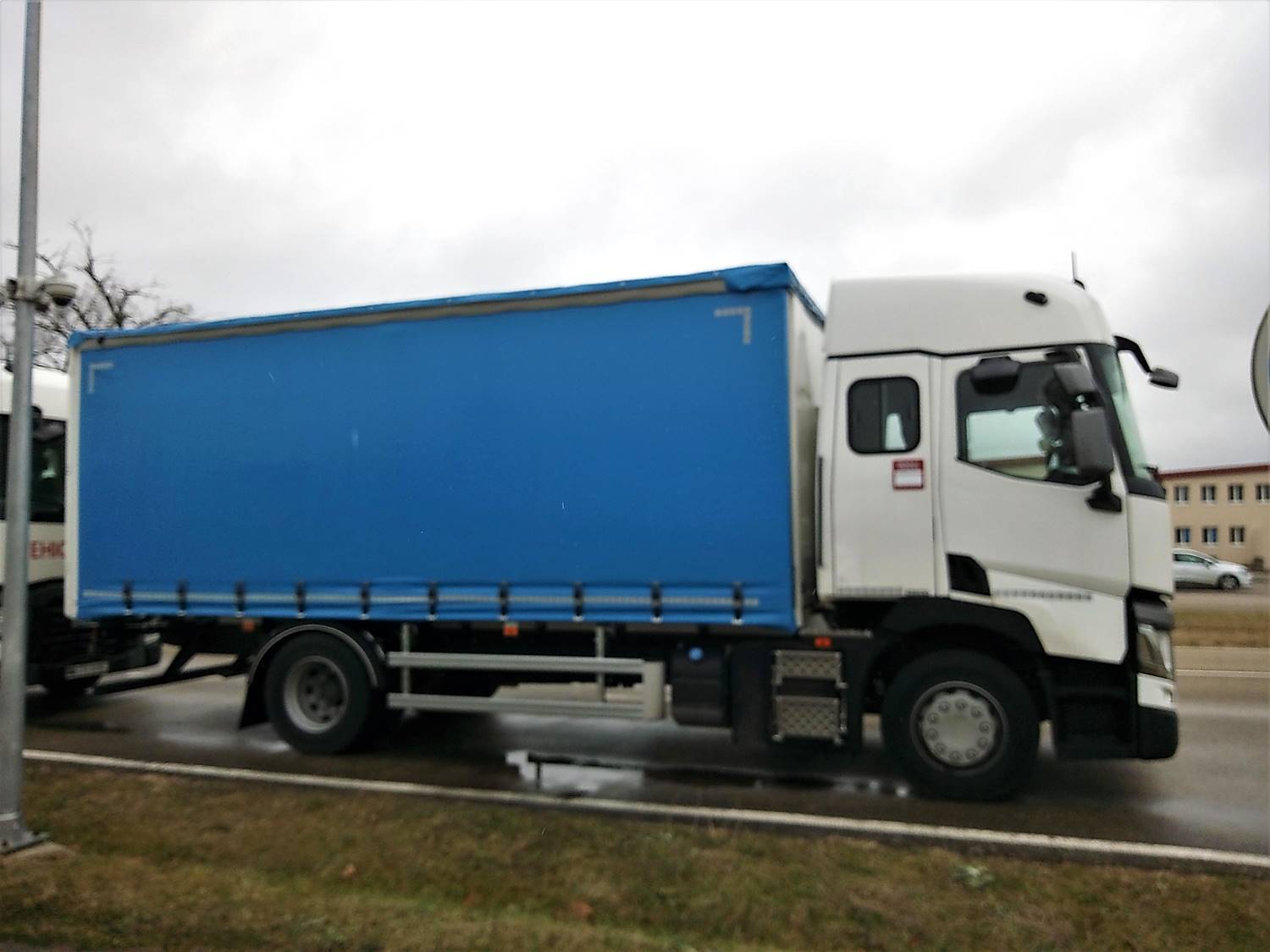 RENAULT T430 LVB.png.jpg