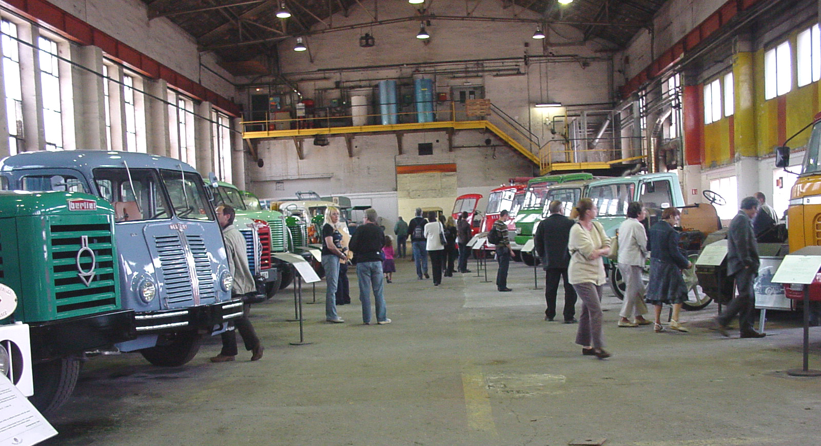 Halle d'exposition BERLIET