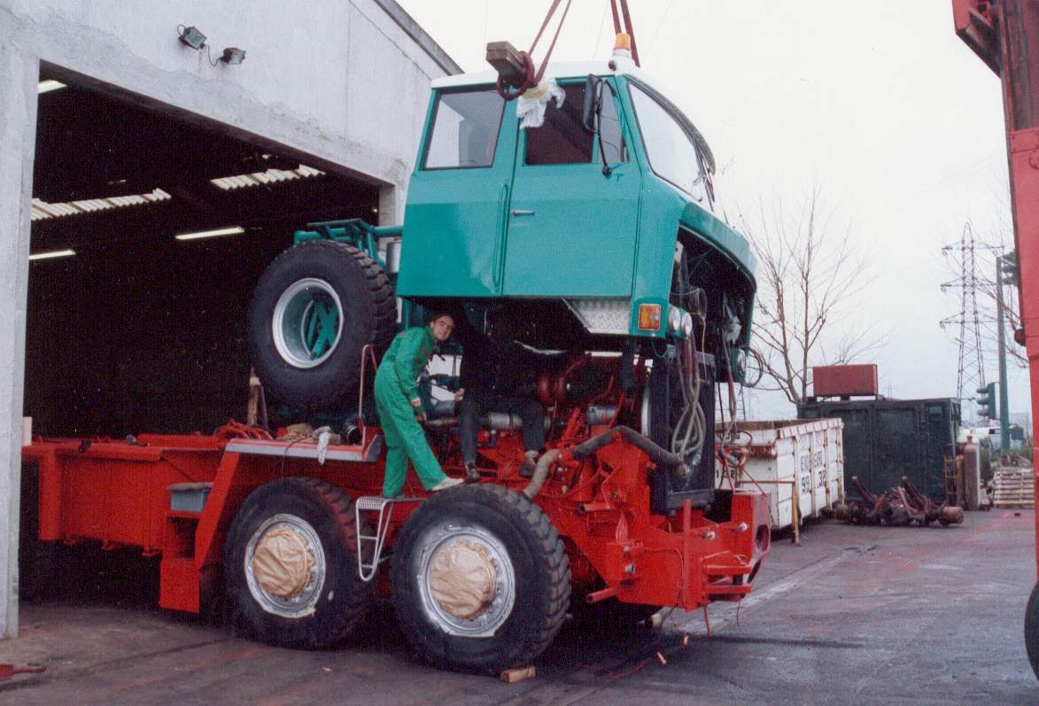 TG 250 8 X 8 tracteur SCALES - 13.JPG