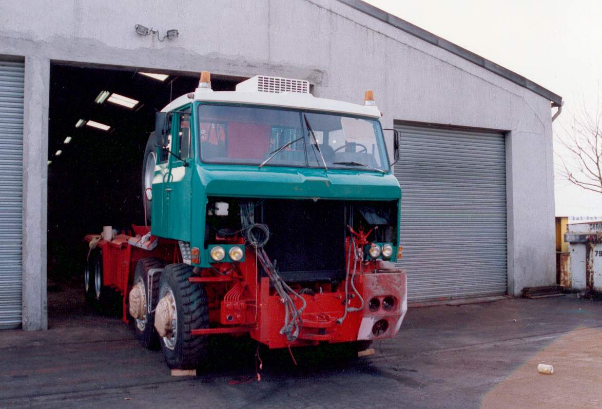 TG 250 8 X 8 tracteur SCALES - 14.JPG