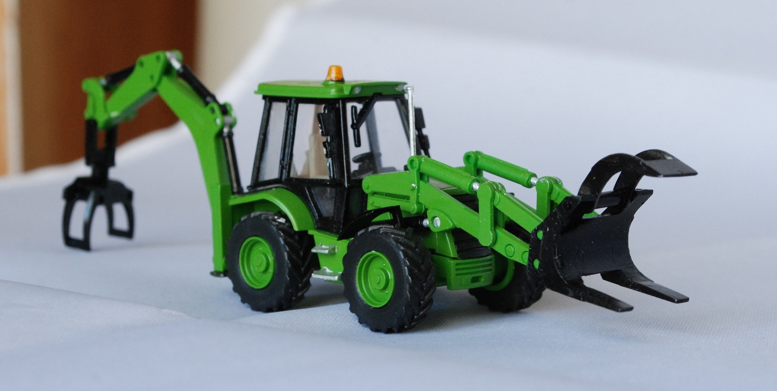 JCB (17).JPG