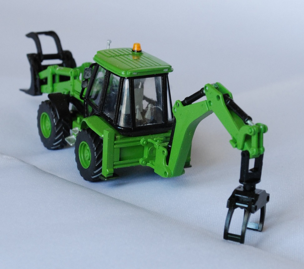 JCB (18).JPG