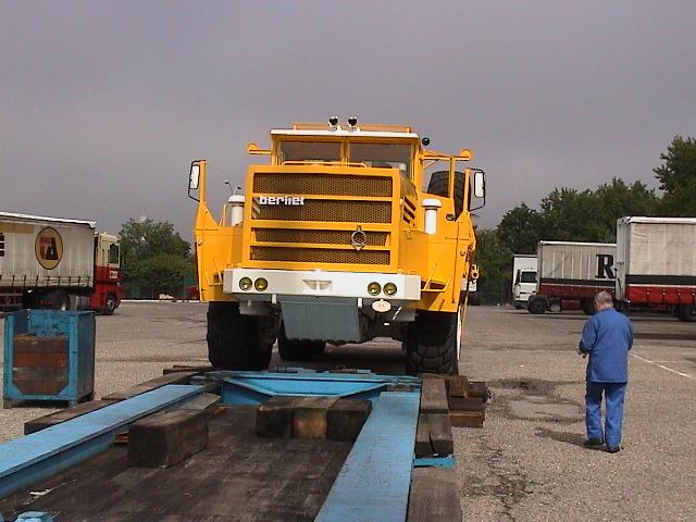 BERLIET  GXO  6 X 6 - 30.jpg