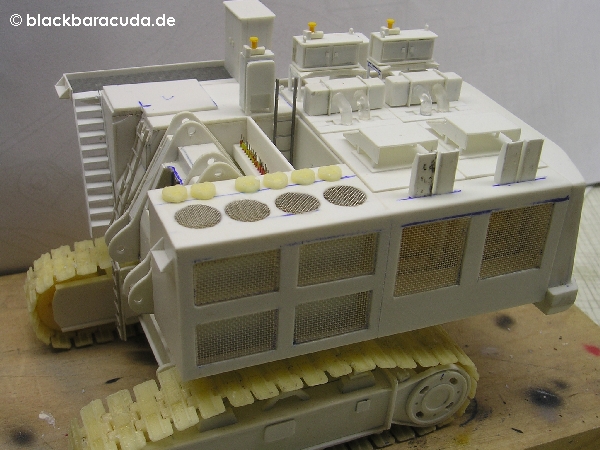 Thiess-LiebherrR996-10.jpg