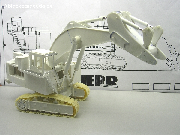 Thiess-LiebherrR996-12.jpg