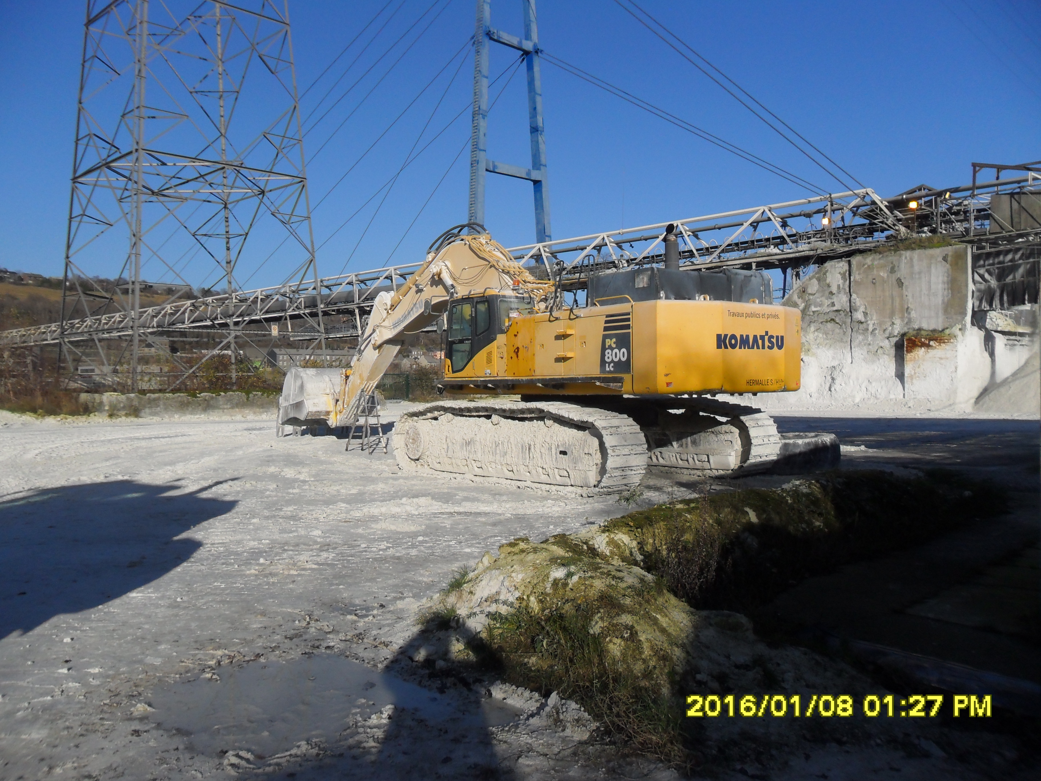 Komatsu 800